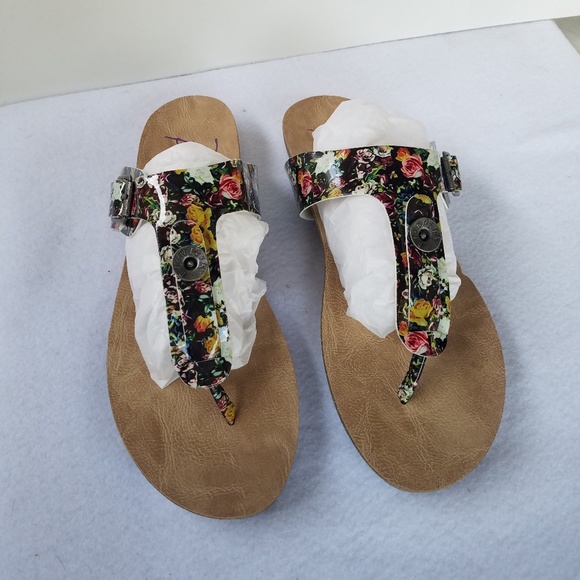 Blowfish Malibu Thong Sandals - Picture 2 of 5